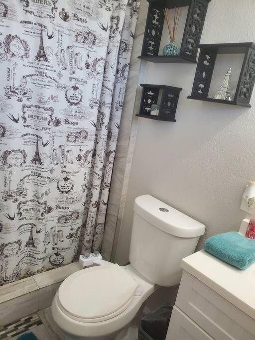Spacious West El Paso 19 Min From Airport, Fort Bliss Military Base Екстер'єр фото