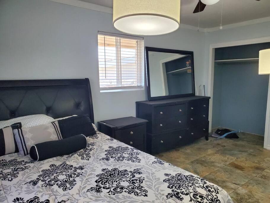 Spacious West El Paso 19 Min From Airport, Fort Bliss Military Base Екстер'єр фото